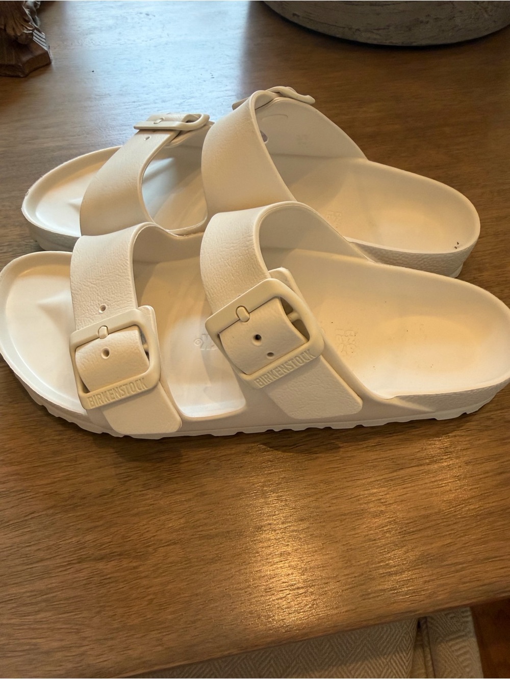 Birkenstock Arizona Essential Slide Sandals in cream size 6.5(37)
